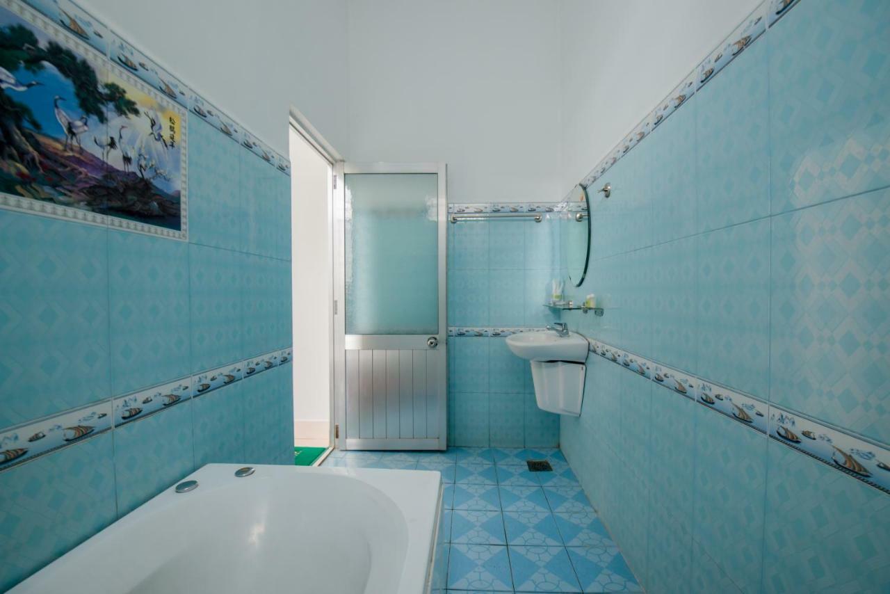 Vinlegend Hotel На Транг Екстериор снимка