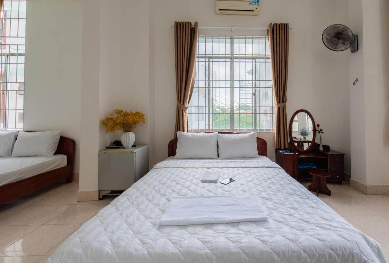 Vinlegend Hotel На Транг Екстериор снимка